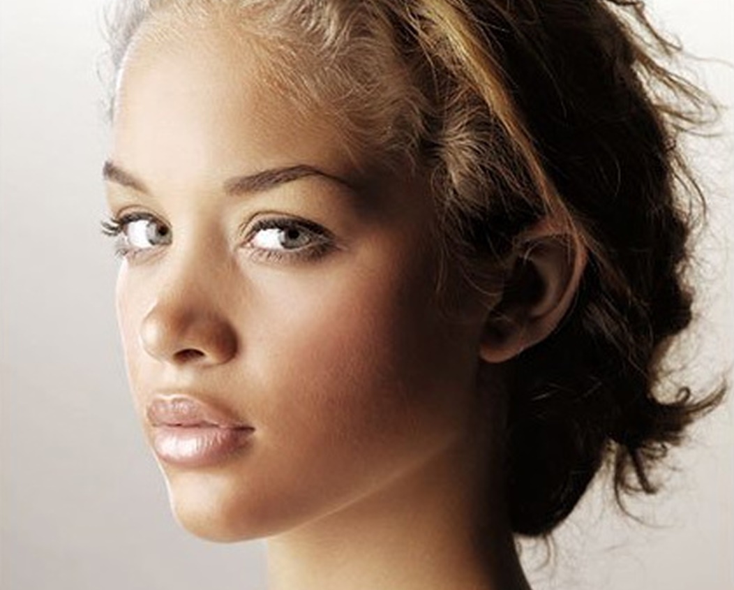 Mixed Woman.